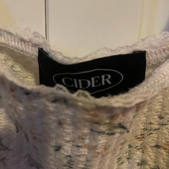 Cider flower tank top - Picture 2 of 2